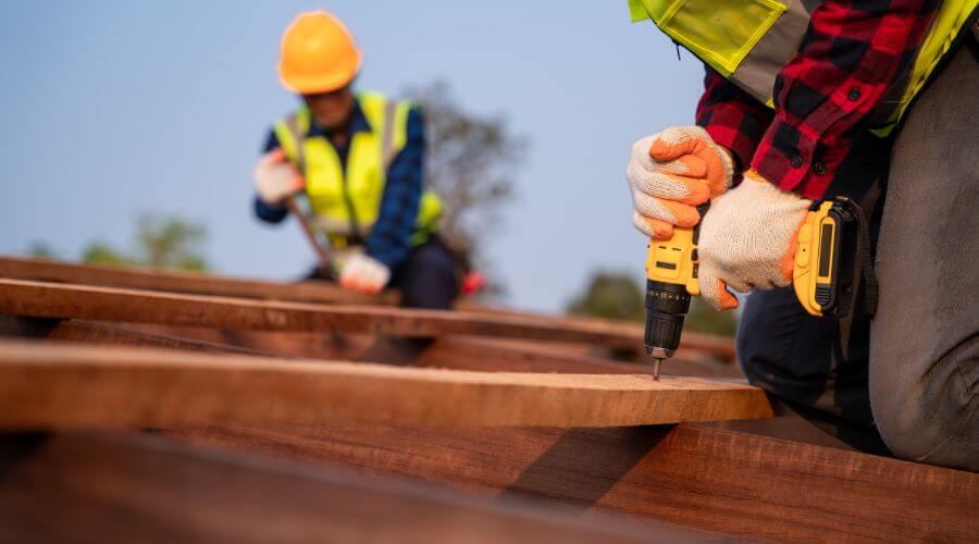 Expert Emergency Roof Repairs services in Spirit Lake, IA